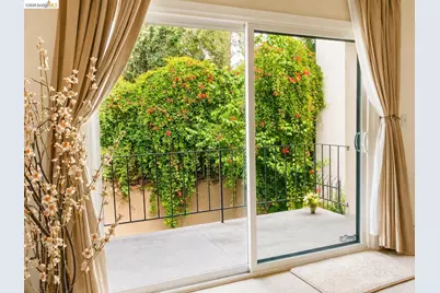 625 El Dorado Ave #204, Oakland, CA 94611 - Photo 3