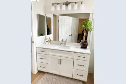 8761 Mountain Blvd #11, Oakland, CA 94605 - Photo 15