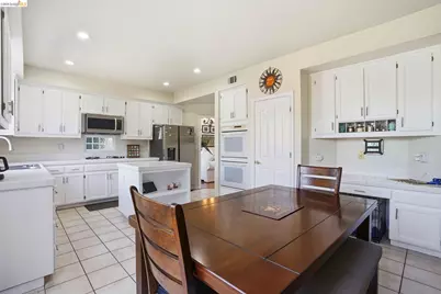 1315 Oakcrest Way, Antioch, CA 94509 - Photo 43
