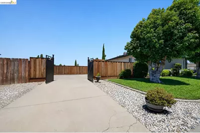 1820 Modoc Ct, Antioch, CA 94509 - Photo 17