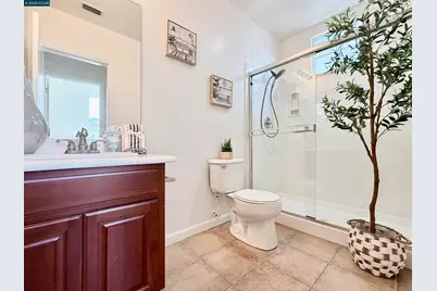 7240 Willow Creek Cir, Vallejo, CA 94591 - Photo 33