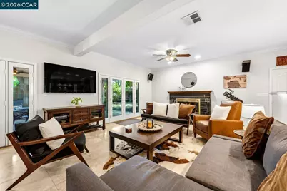1642 Carriage Dr, Walnut Creek, CA 94598 - Photo 7