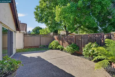 5390 Concerto Cir, Concord, CA 94521 - Photo 21
