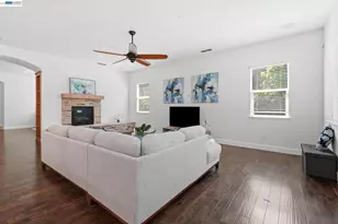 2359 Happy Valley Ln, Manteca, CA 95336 - Photo 13