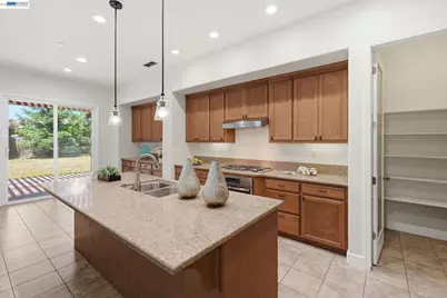 2359 Happy Valley Ln, Manteca, CA 95336 - Photo 15