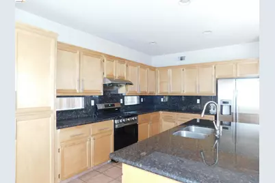 15678 Atlantus Ave, San Leandro, CA 94579 - Photo 5