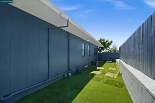 8010 Shay Dr, Oakland, CA 94605 - Photo 43