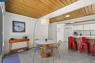 8010 Shay Dr, Oakland, CA 94605 - Photo 15