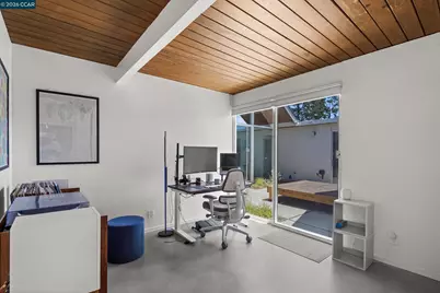 8010 Shay Dr, Oakland, CA 94605 - Photo 19