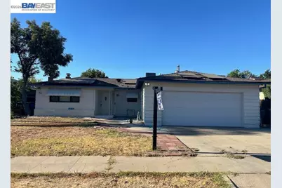3823 Donner Ave, Fresno, CA 93726 - Photo 1