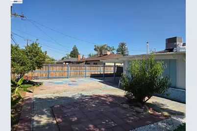3823 Donner Ave, Fresno, CA 93726 - Photo 7