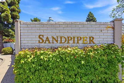 2402 Heathrow Ln, San Leandro, CA 94577 - Photo 59