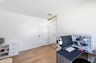 2402 Heathrow Ln, San Leandro, CA 94577 - Photo 39