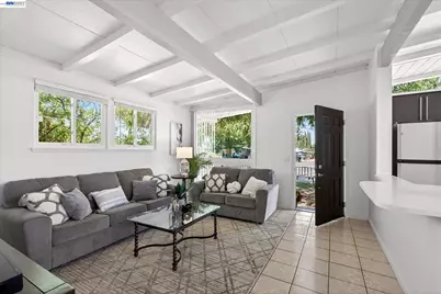 1202 P St, Livermore, CA 94551 - Photo 3