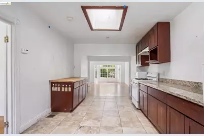 5081 Congress Ave, Oakland, CA 94601 - Photo 17