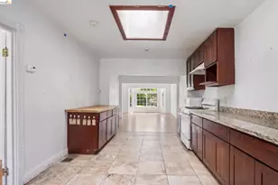 5081 Congress Ave, Oakland, CA 94601 - Photo 17