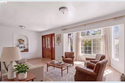 5081 Congress Ave, Oakland, CA 94601 - Photo 7