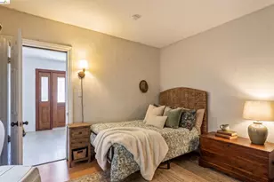 5081 Congress Ave, Oakland, CA 94601 - Photo 11