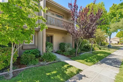1159 Island Dr, Alameda, CA 94502 - Photo 5