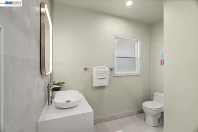 320 Beach Rd, Alameda, CA 94502 - Photo 31