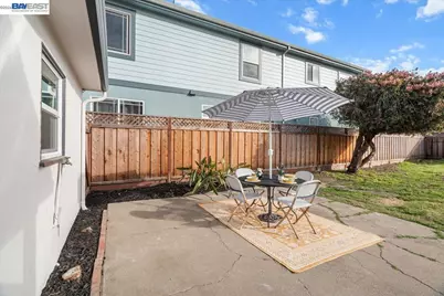 320 Beach Rd, Alameda, CA 94502 - Photo 7