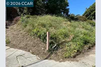 5229 Macarthur Blvd, Oakland, CA 94619 - Photo 1