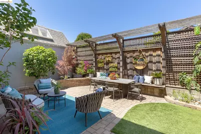 5501 Thomas Ave, Oakland, CA 94618 - Photo 43