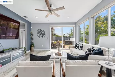 5806 Silhouette Ct, Dublin, CA 94568 - Photo 9