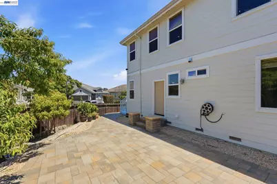 857 Bridgeway Cir, El Sobrante, CA 94803 - Photo 39