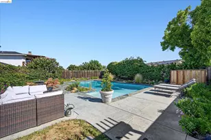 2458 Grimsby Dr, Antioch, CA 94509 - Photo 31