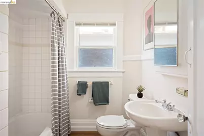 1385 Francisco St, Berkeley, CA 94702 - Photo 17