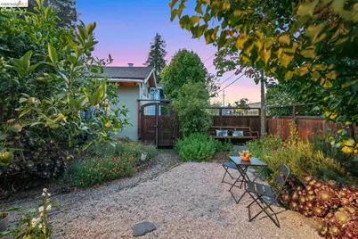 1385 Francisco St, Berkeley, CA 94702 - Photo 29