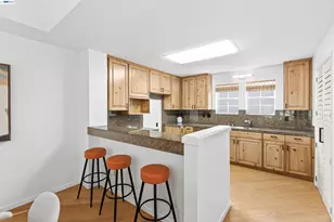 4636 Redwood Rd, Oakland, CA 94619 - Photo 7