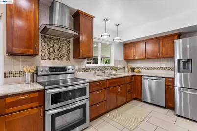 6760 Maple Dr, Dublin, CA 94568 - Photo 19