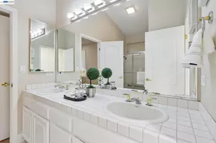 7871 Honors Ct, Pleasanton, CA 94588 - Photo 19