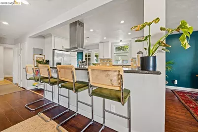 10809 McIntyre St, Oakland, CA 94605 - Photo 17