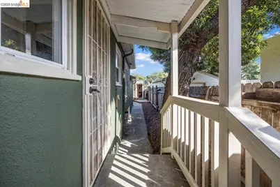 10809 McIntyre St, Oakland, CA 94605 - Photo 31