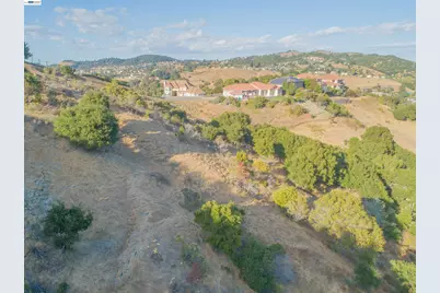 Knobcone Ct, Richmond, CA 94803 - Photo 17