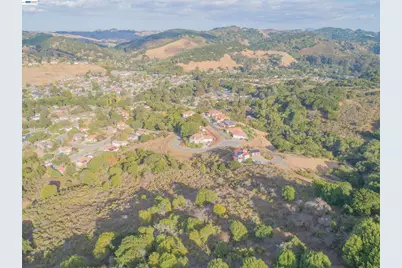 Knobcone Ct, Richmond, CA 94803 - Photo 33