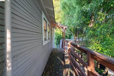 2338 Roosevelt Ave, Berkeley, CA 94703 - Photo 31