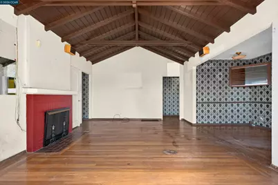5526 Carl Ave, Richmond, CA 94804 - Photo 9