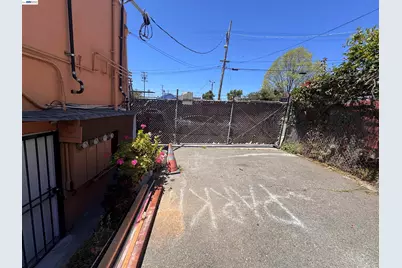 4200 Foothill Blvd, Oakland, CA 94601 - Photo 13