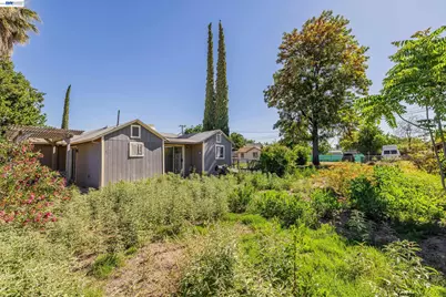 252 Clover Rd, Tracy, CA 95376 - Photo 23