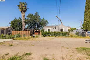 252 Clover Rd, Tracy, CA 95376 - Photo 37