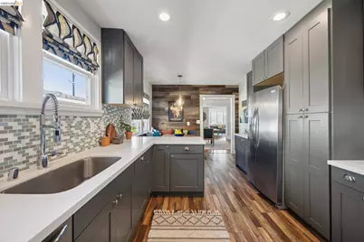 5208 Trask St, Oakland, CA 94601 - Photo 29