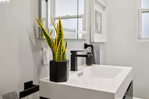 5208 Trask St, Oakland, CA 94601 - Photo 37