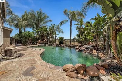 281 Country Club Dr, Brentwood, CA 94513 - Photo 35