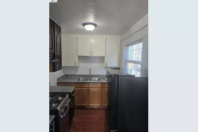 727 Sutter St, Stockton, CA 95202 - Photo 17