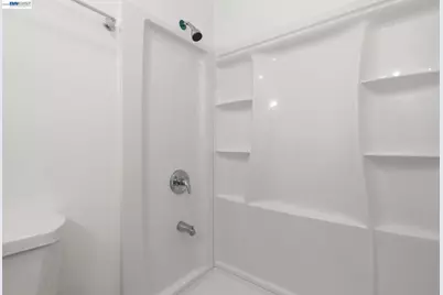 444 Merritt Ave #202, Oakland, CA 94610 - Photo 25