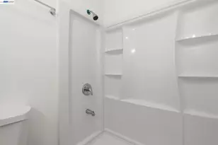 444 Merritt Ave, Oakland, CA 94610 - Photo 25